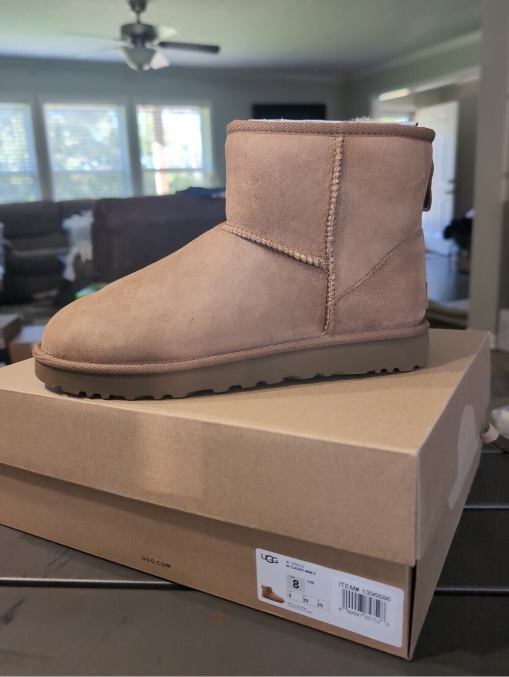 NEW 100% Authentic UGG Classic Mini II Chestnut 1016222 Women's Boots Size 8 - Picture 1 of 5